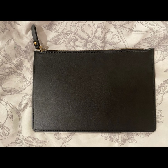 Anne Klein black&gold Clutch/Wristlet - Picture 2 of 3